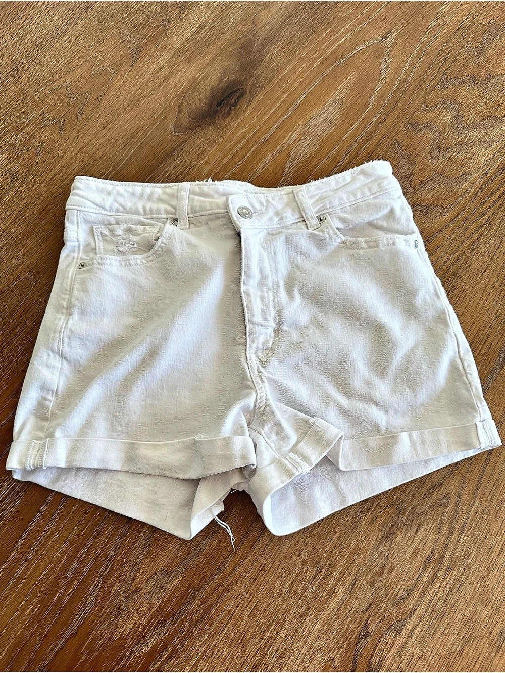 American Eagle White Mom Shorts Size 8